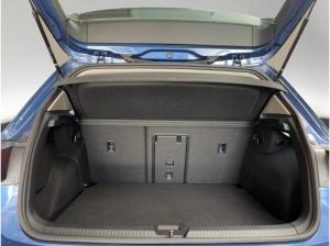 Volkswagen Golf VIII 1.5 TSI Life 6-Gang Head-up ACC Kessy