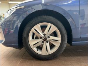 Volkswagen Golf VIII 1.5 TSI Life 6-Gang Head-up ACC Kessy