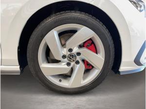 Volkswagen Golf VIII GTI 2.0 TSI DSG AUT Kam. LED LM Navi