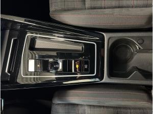 Volkswagen Golf VIII GTI 2.0 TSI DSG AUT LED LM PDC SHZ