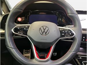 Volkswagen Golf VIII GTI 2.0 TSI DSG AUT LED LM PDC SHZ