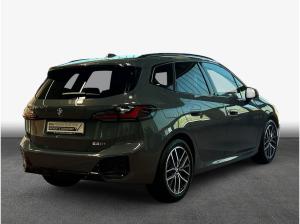 BMW 220 220i Active Tourer Aut. M-Paket AHK Pano HeadUp
