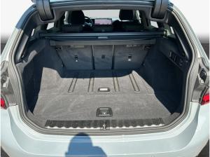 BMW 320 320d Touring xDrive Aut. M-Paket Navi LED