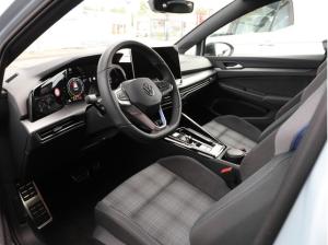 Volkswagen Golf VIII 1,5 eHybrid GTE BlackStyle R-Kamera Head-up 17Zoll SideAssist ACC