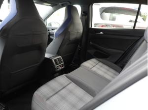 Volkswagen Golf VIII 1,5 eHybrid GTE BlackStyle R-Kamera Head-up 17Zoll SideAssist ACC