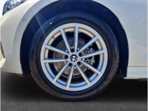BMW 318 318i Touring Aut. Navi Harman Kardon Sitzheizung