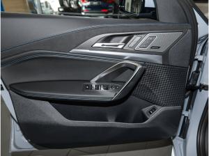 BMW iX2 eDrive20 M Sport HUD ACC AHK 360°KAM RFK LM