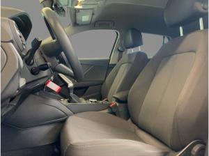 Audi Q2 S line 30 TFSI virtual AHK