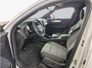 Volvo XC40 B3 Plus Dark +360° +Standheizung SOFORT VERFÜGBAR