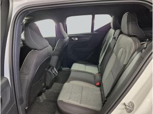 Volvo XC40 B3 Plus Dark +360° +Standheizung SOFORT VERFÜGBAR