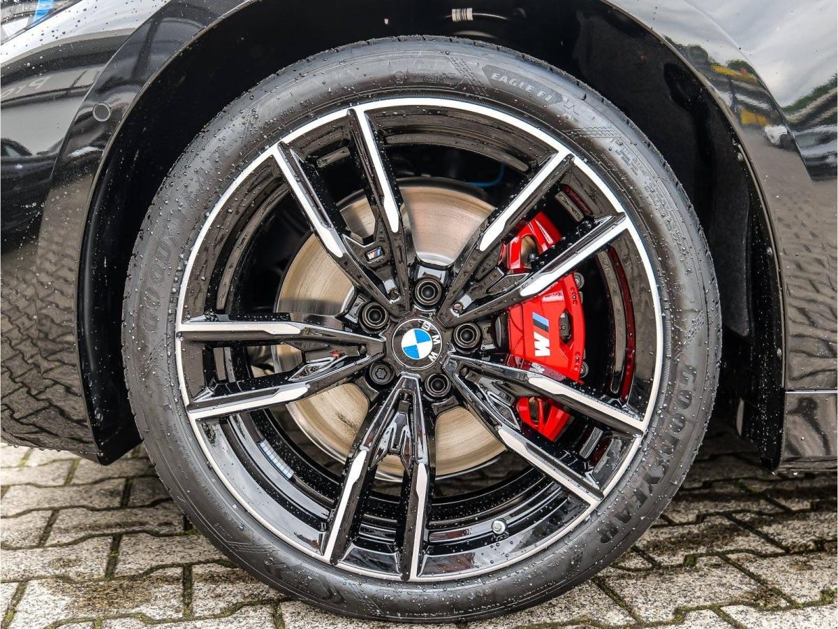 BMW M440i
