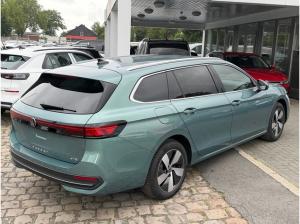 Volkswagen Passat Variant 1.5 eTSi DSG Business Standheiz. elektr.Heckklappe R-Kamera NaviProMax 17Zoll