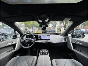 BMW ix iX xDrive60 M Sport 2-Achs Luft PanoSky AHK H&K
