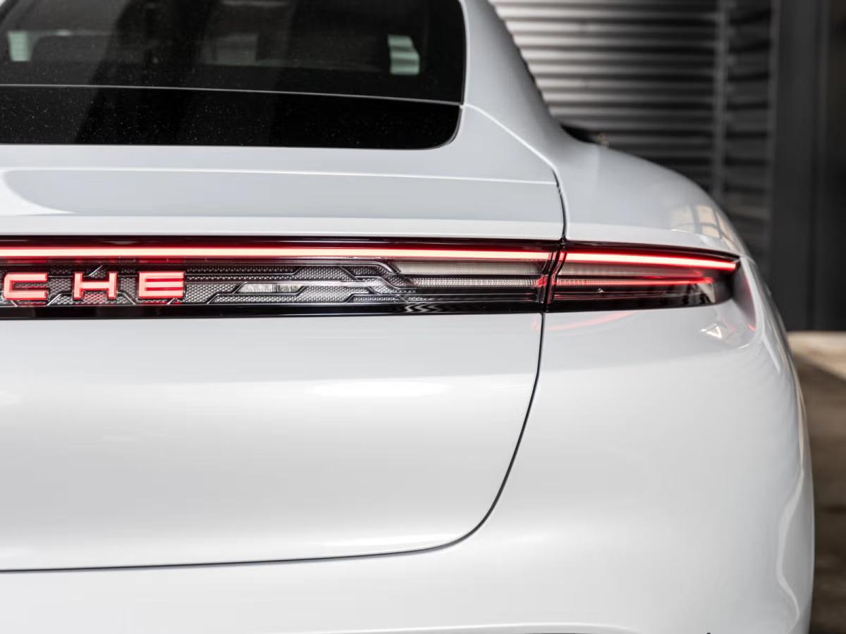 Porsche Taycan