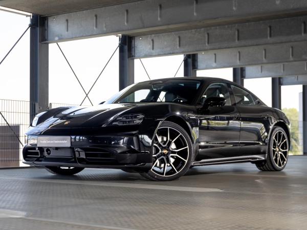 Porsche Taycan Black Edition **Lagerabverkauf SOFORT VERFÜGBAR** - HA-Lenkung, ACC, 4x SHZ, Keyless, Chrono, 360 Gr