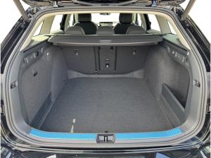 Skoda Superb Combi TDI DSG|AHK|el.HECK|NAVI|KAMERA|ACC