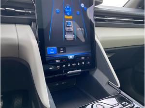 Ford Explorer Premium 79kWh mit AHK, Panoramadach & Wärmepumpe