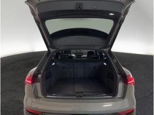 Audi Q8 e-tron Advanced 55 qu. AHK 360°K PDC NAVI B&O