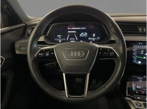 Audi Q8 e-tron Advanced 55 qu. AHK 360°K PDC NAVI B&O
