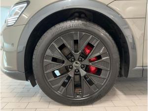 Audi Q8 e-tron Advanced 55 qu. AHK 360°K PDC NAVI B&O