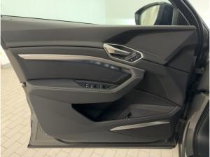 Audi Q8 e-tron Advanced 55 qu. AHK 360°K PDC NAVI B&O