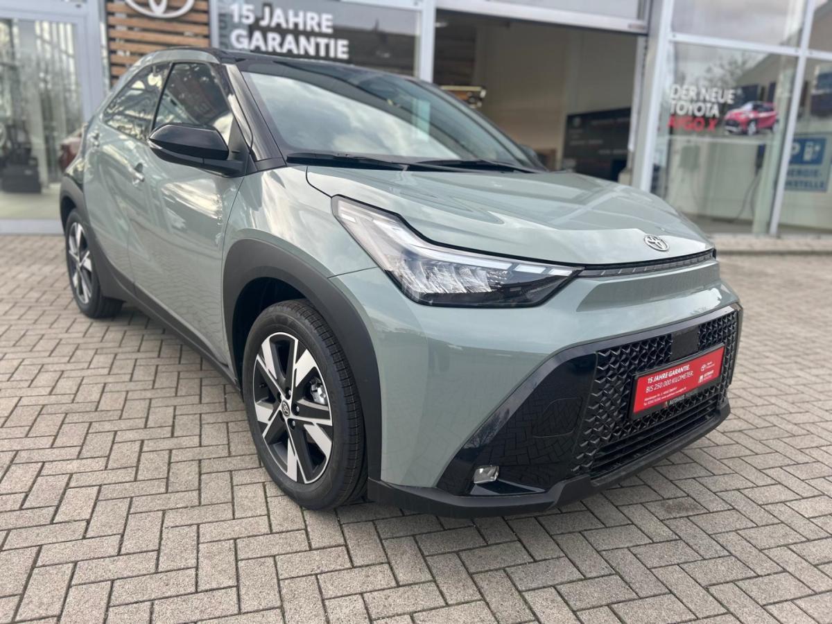 Toyota Aygo X Hybrid 1,5l Teamplayer CVT LED ACC ACP SHZ DAB