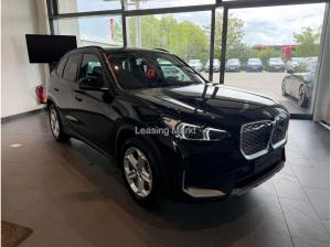 BMW iX1 eDrive20 AHK Komfortzugang Sportsitze