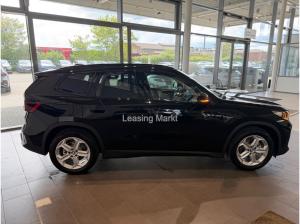 BMW iX1 eDrive20 AHK Komfortzugang Sportsitze