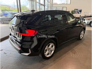 BMW iX1 eDrive20 AHK Komfortzugang Sportsitze