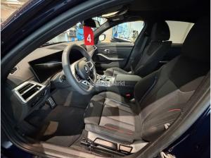 BMW 320 320i Automatik Navi Tempom.aktiv Glasdach Bluetooth PDC MP3 Schn.