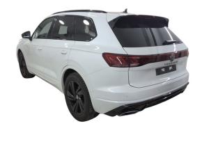 Volkswagen Touareg R-Line 3.0TDI +LUFT+AHK+360°+PANO+STDHZG+