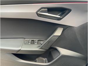 Seat Leon Sportstourer 1.5 eTSI FR DSG Kamera Sitzhzg
