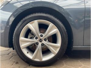 Seat Leon Sportstourer 1.5 eTSI FR DSG Kamera Sitzhzg