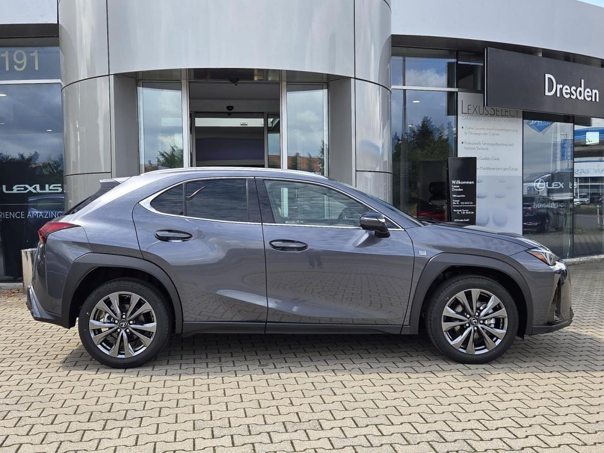 Lexus UX-300h