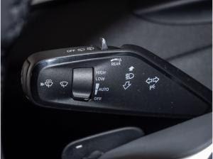 Volkswagen T-Roc Life 1.5 l eTSI OPF ) 7-Gang-Doppelkupplungsgetriebe DSG
