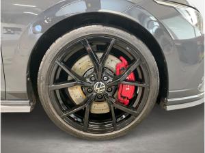 Volkswagen Golf VIII GTI Clubsport 2.0 TSI DSG ACC AUT Kam.