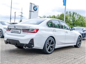 BMW 330 330i xDrive M Sport Glasd. DA H/K Adap.LED PA+