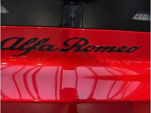 Alfa Romeo Junior Elettrica TI 115kW-Technologie-Wärmepumpe-Panoramadach
