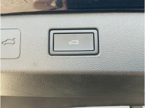 Volkswagen T-Roc R-Line 1.5 eTSI DSG Keyless AHK Allwetterreifen Navi Kamera ACC