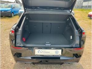 Volkswagen T-Roc R-Line 1.5 eTSI DSG Keyless AHK Allwetterreifen Navi Kamera ACC