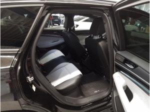 Volkswagen ID.7 Tourer Pro S - Black-Style - Interieur und Exterieur Plus Paket / inkl. 8-fach Bereifung