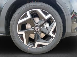 Volkswagen T-Roc R-Line 1.5 TSI DSG Ganzjahresreifen