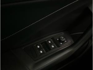 Volkswagen T-Roc Cabriolet STYLE 1.0TSI ACC.5J-G.STHZG.NAVI+VC.2xPDC.LED.APP-C.SHZ
