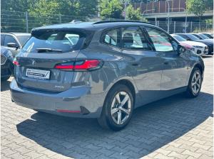 BMW 220 i Active Tourer //Anhängerkupplung 17 LM