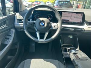 BMW 220 i Active Tourer //Anhängerkupplung 17 LM