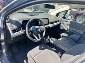 BMW 220 i Active Tourer //Anhängerkupplung 17 LM