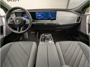 BMW ix iX xDrive45 M Sport Pro AHK HK Sound Adapt.LED