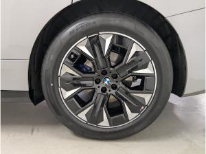 BMW ix iX xDrive45 M Sport Pro AHK HK Sound Adapt.LED