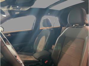 Volkswagen T-Roc 2.0TDI DSG R-Line STHZG P-DACH AHK MASSAGE