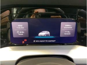 Volkswagen Golf VIII GOAL 1.5 eTSI DSG ACC AHK AUT DynLicht